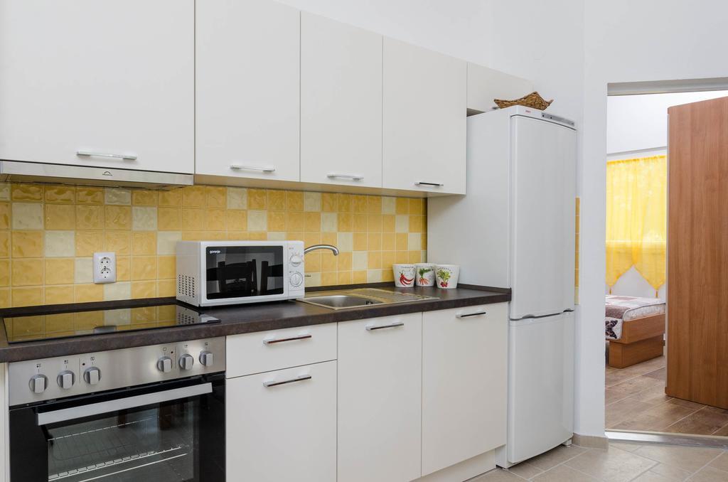 Apartments Mokalo Orebic Ngoại thất bức ảnh